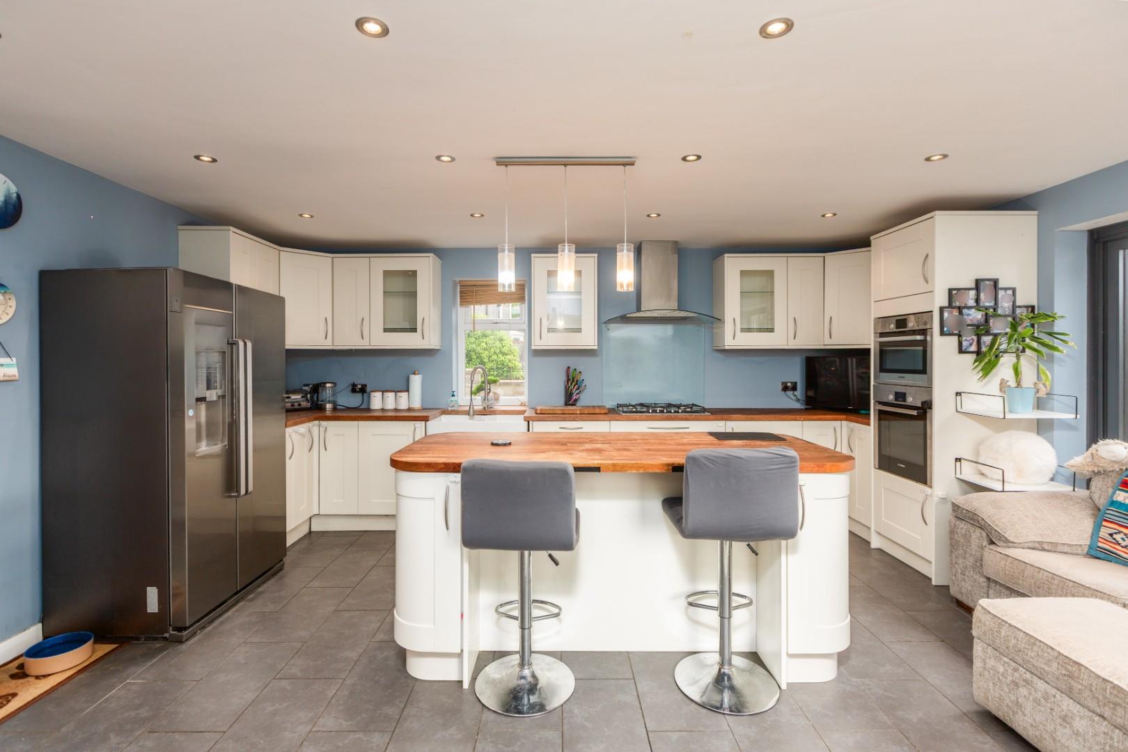 Pennard Road, Kittle, Pennard, Swansea, SA3 3JY